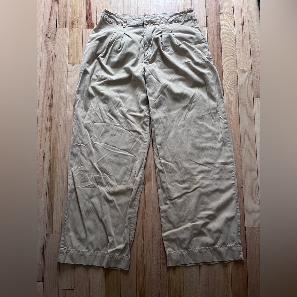 Universal Thread Men's Khaki Chinos
